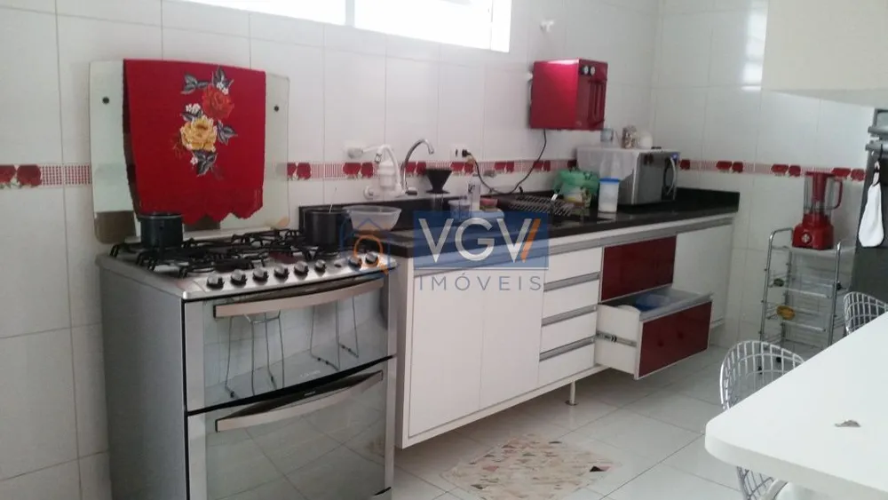 Casa, 3 quartos, 202 m² - Foto 8