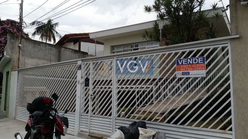 Casa, 3 quartos, 202 m² - Foto 2