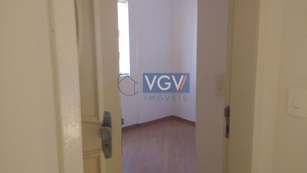 Apartamento para alugar com 2 quartos, 60m² - Foto 4