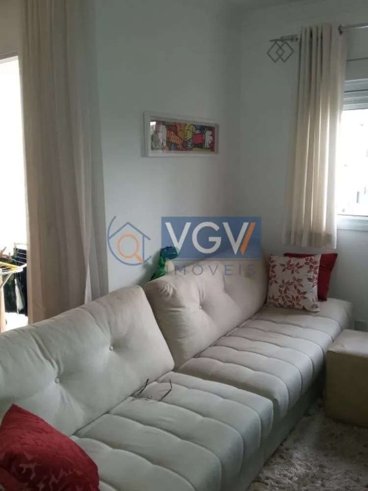 Apartamento à venda com 2 quartos, 65m² - Foto 2