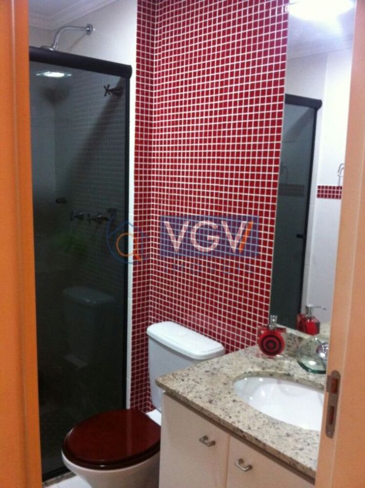 Apartamento à venda com 3 quartos, 75m² - Foto 4