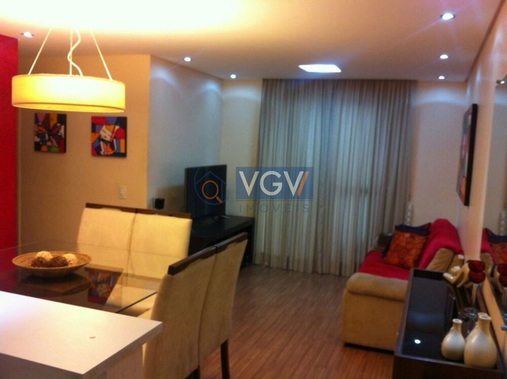 Apartamento à venda com 3 quartos, 75m² - Foto 1