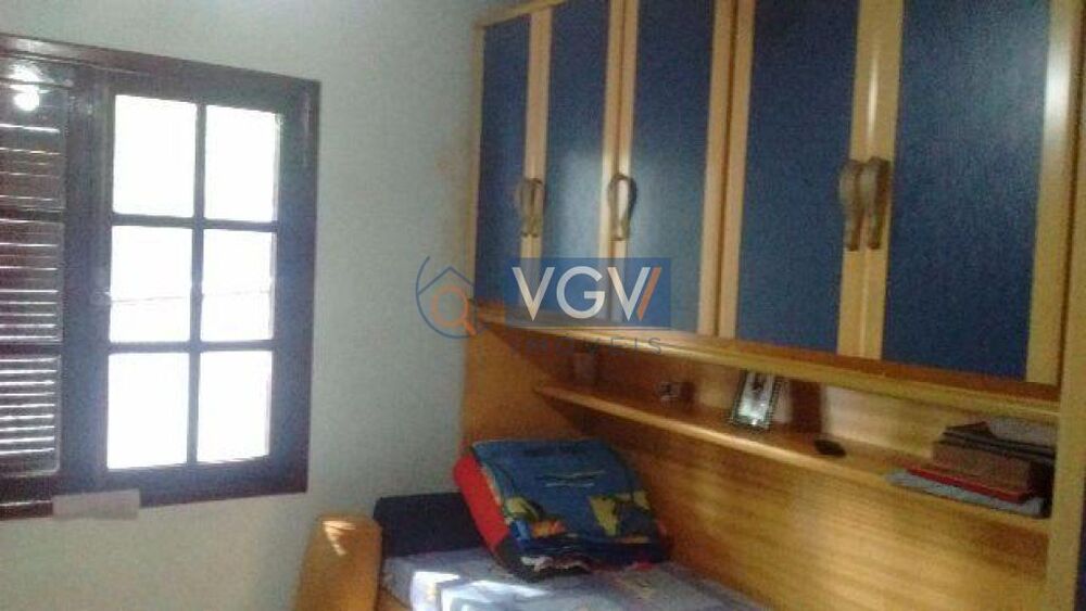 Casa de Condomínio à venda com 3 quartos, 268m² - Foto 3