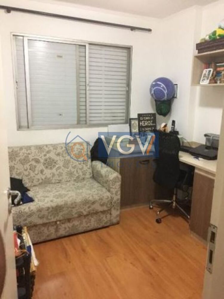 Apartamento à venda com 3 quartos, 68m² - Foto 2
