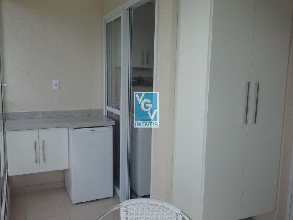 Apartamento à venda com 2 quartos, 66m² - Foto 7