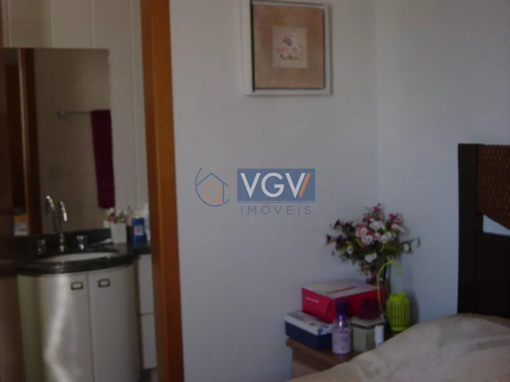 Apartamento à venda com 3 quartos, 78m² - Foto 1