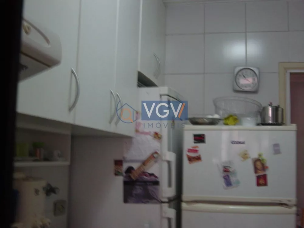 Apartamento à venda com 3 quartos, 78m² - Foto 4