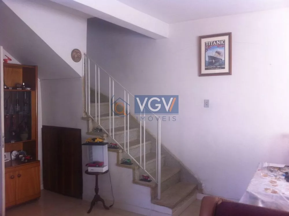 Casa à venda com 3 quartos, 170m² - Foto 1