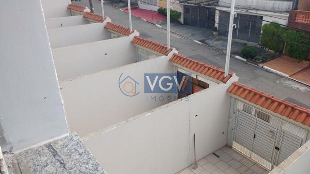 Casa à venda com 2 quartos, 70m² - Foto 7