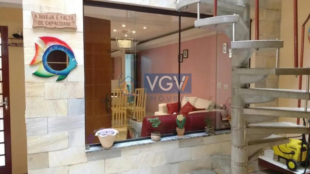 Casa, 2 quartos, 180 m² - Foto 1