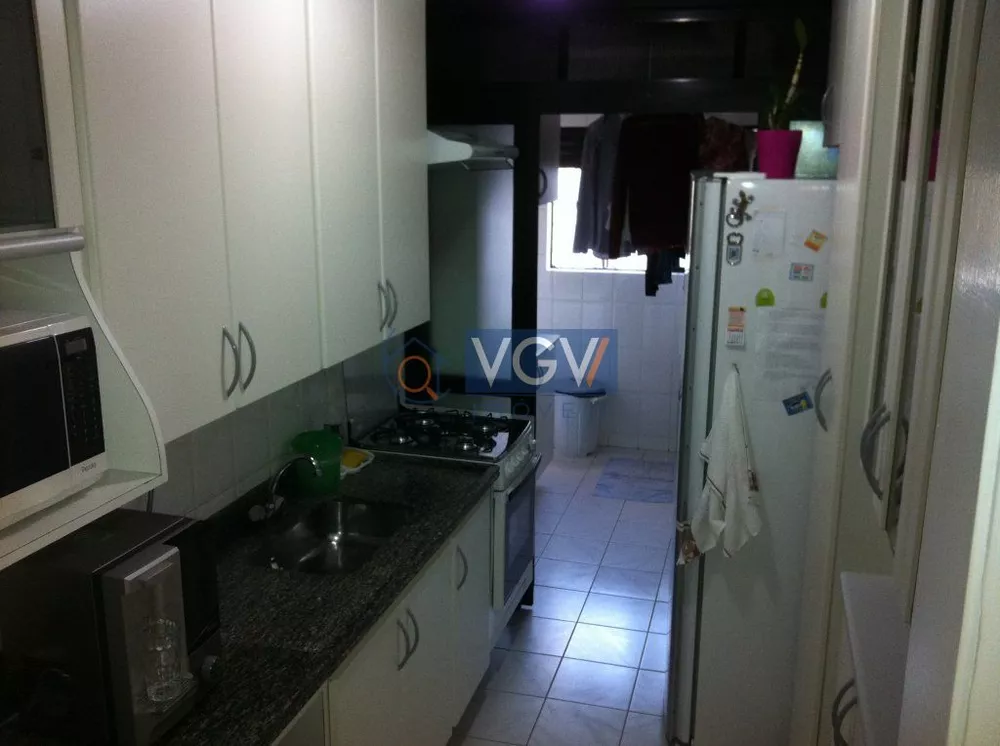 Apartamento à venda com 3 quartos, 85m² - Foto 3