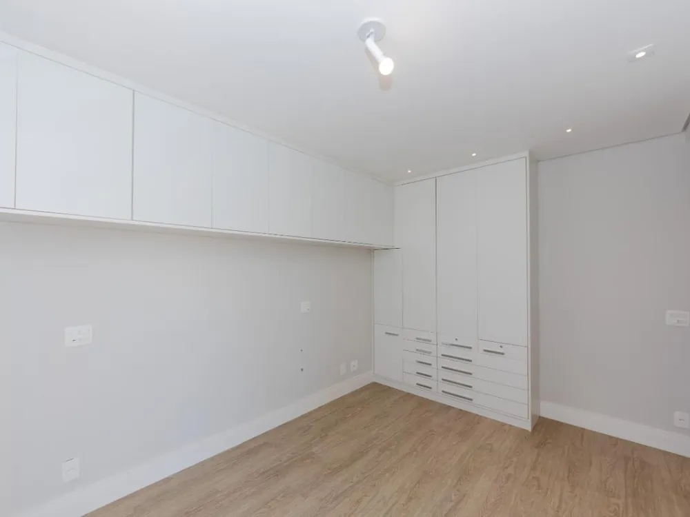 Apartamento, 3 quartos, 137 m² - Foto 2