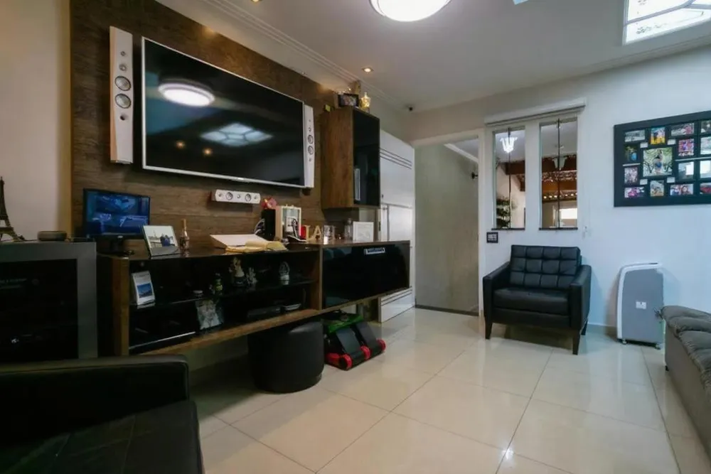 Sobrado, 3 quartos, 180 m² - Foto 1
