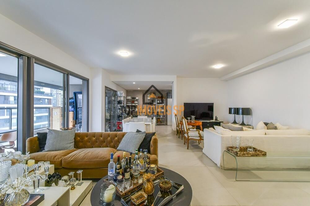 Apartamento, 3 quartos, 186 m² - Foto 1