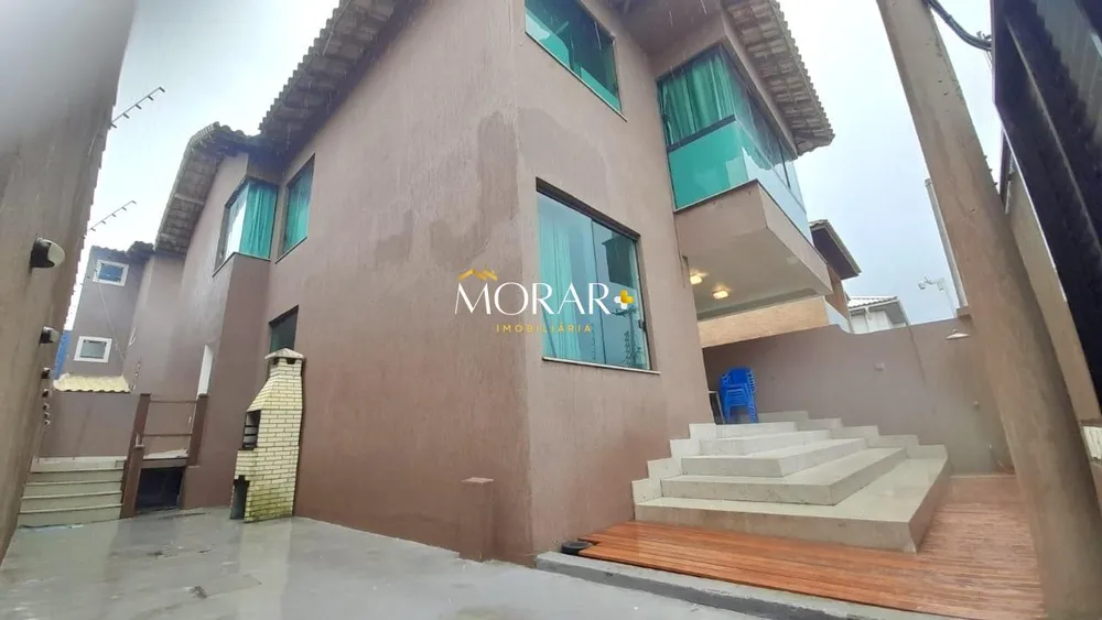 Casa, 5 quartos, 220 m² - Foto 1