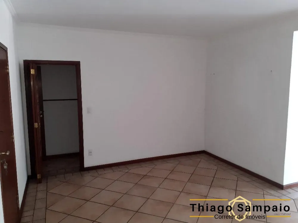 Apartamento, 3 quartos, 135 m² - Foto 2