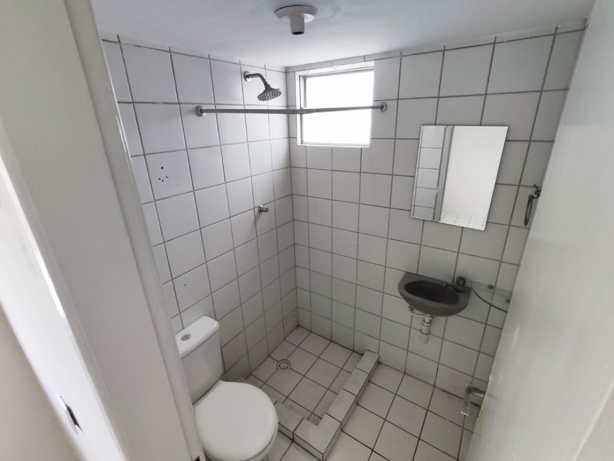 Apartamento à venda com 3 quartos, 75m² - Foto 4