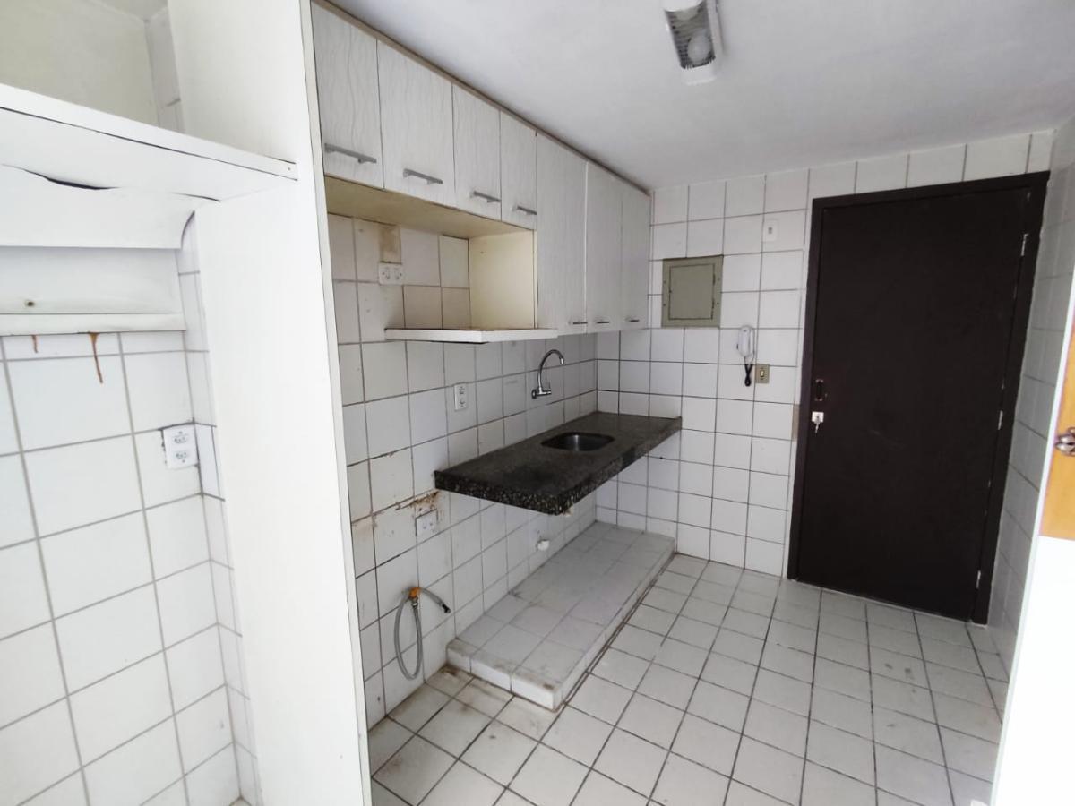 Apartamento à venda com 3 quartos, 75m² - Foto 12