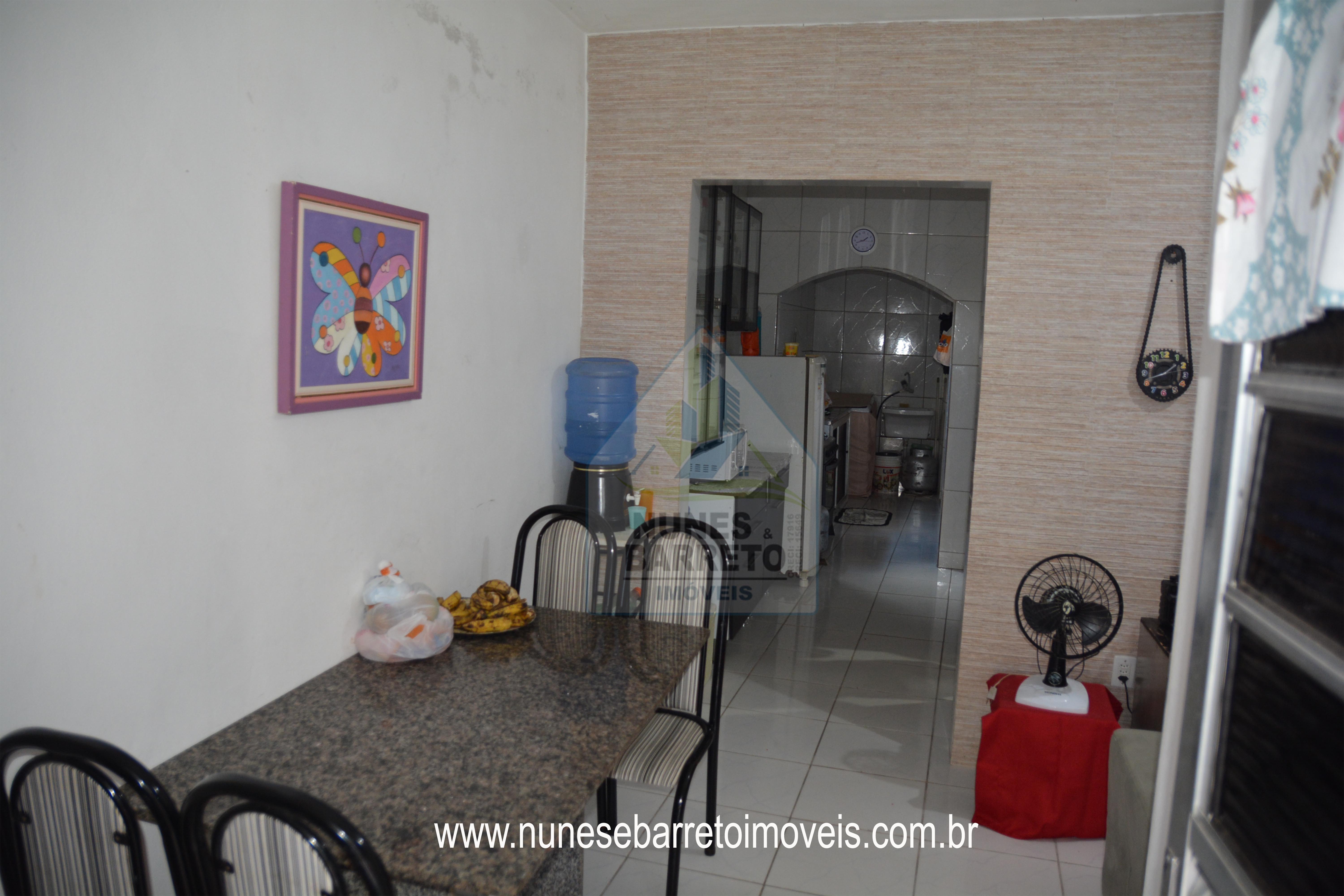 Casa à venda com 4 quartos, 80m² - Foto 14