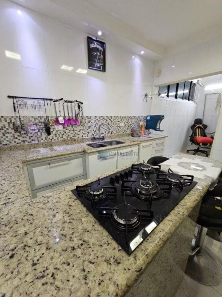 Sobrado à venda com 3 quartos, 78m² - Foto 1