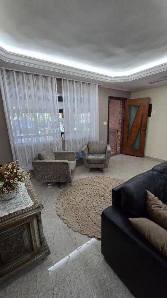 Casa, 3 quartos, 230 m² - Foto 4