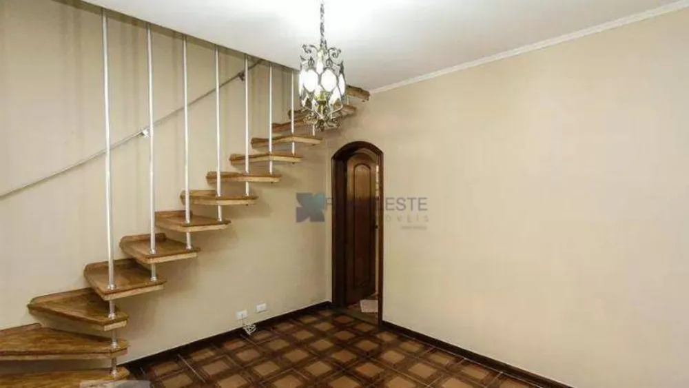 Sobrado, 3 quartos, 200 m² - Foto 1