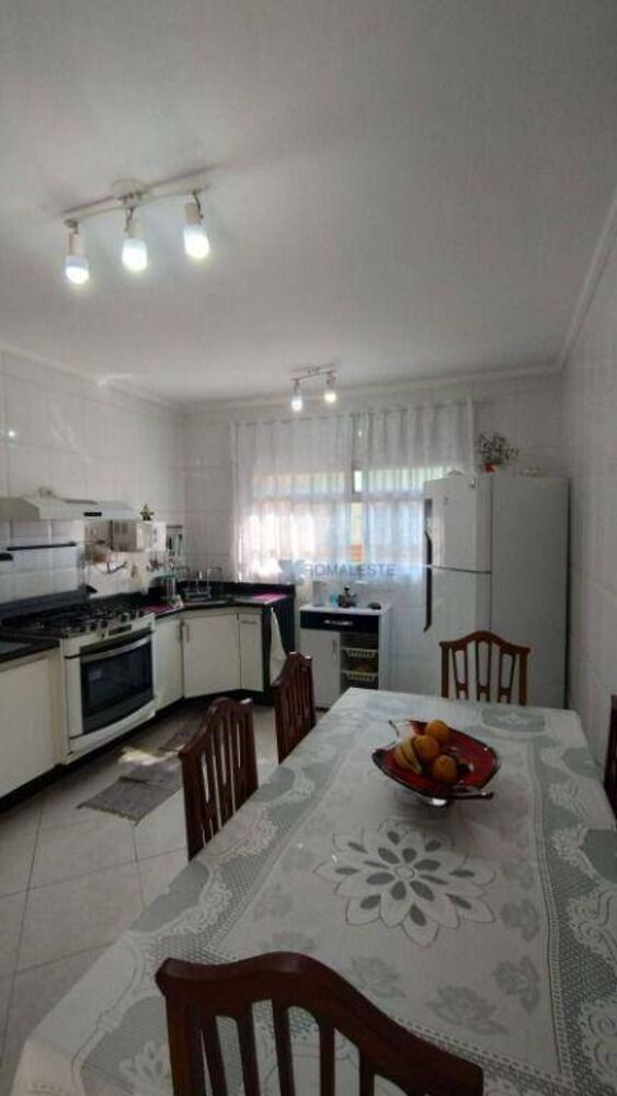 Casa, 3 quartos, 225 m² - Foto 8
