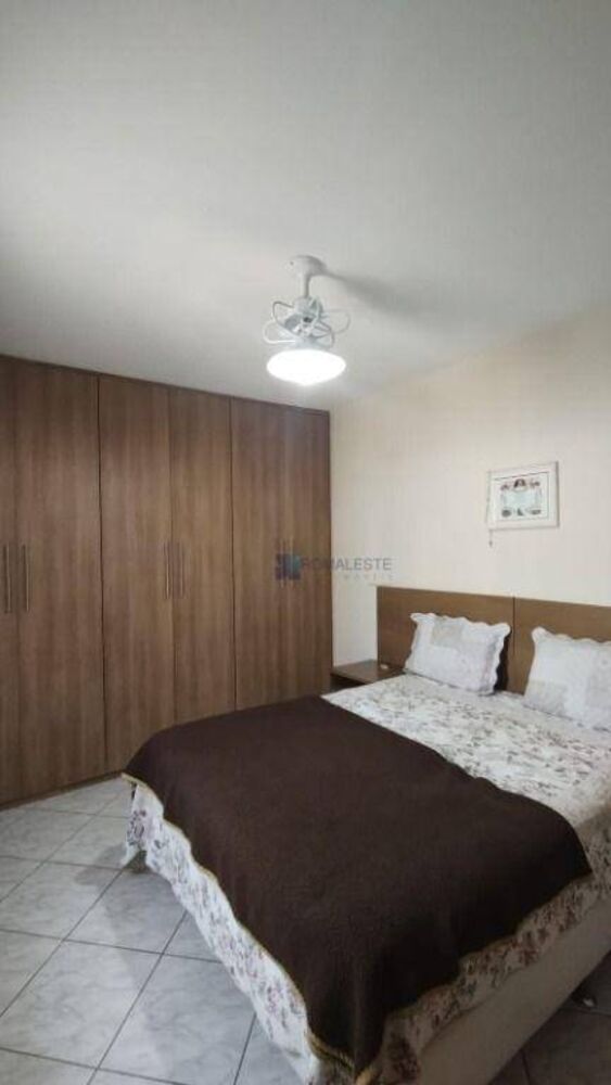 Casa, 3 quartos, 225 m² - Foto 15