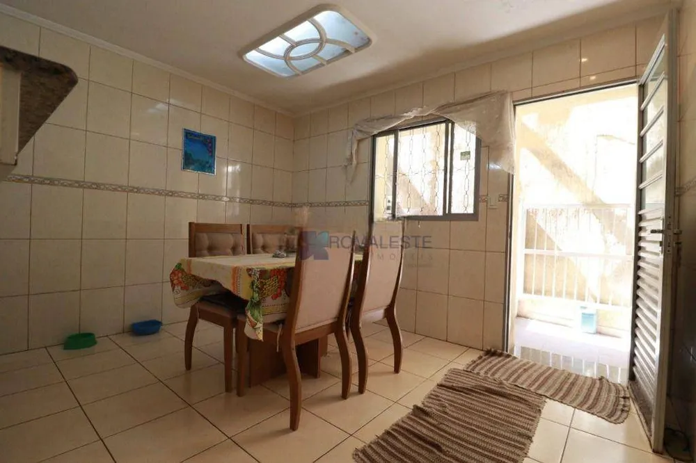 Casa, 5 quartos, 220 m² - Foto 1