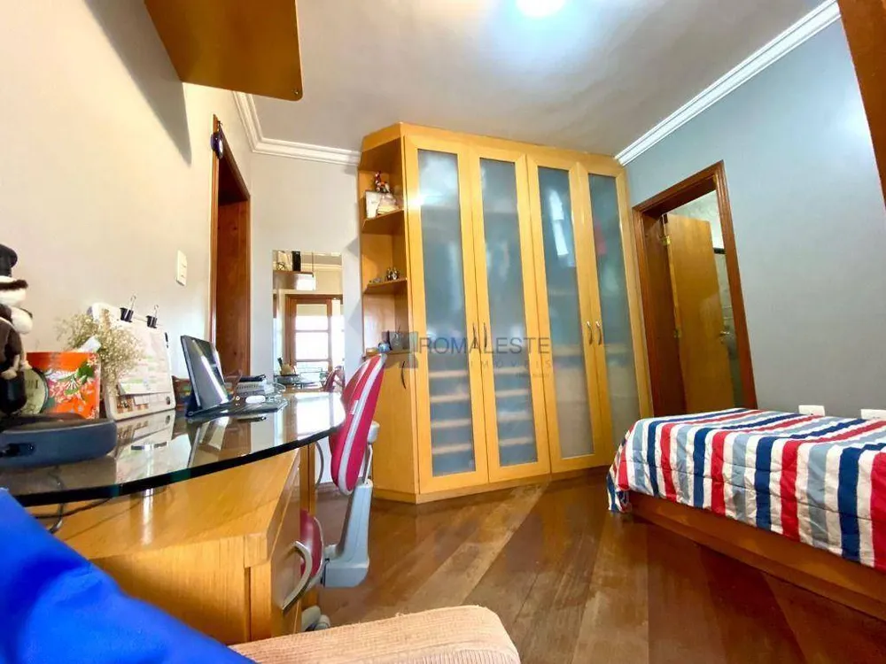 Sobrado, 4 quartos, 380 m² - Foto 1