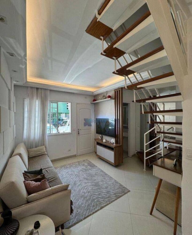 Sobrado à venda com 2 quartos, 86m² - Foto 2