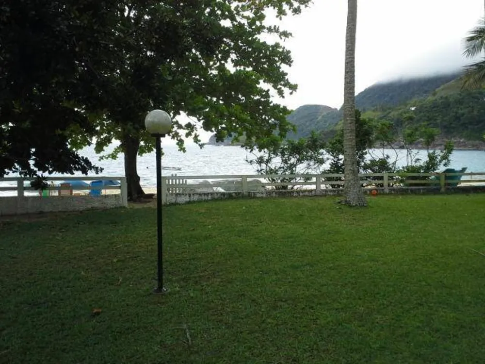Casa, 5 quartos, 1930 m² - Foto 1