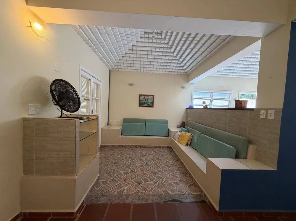 Casa, 5 quartos, 171 m² - Foto 2