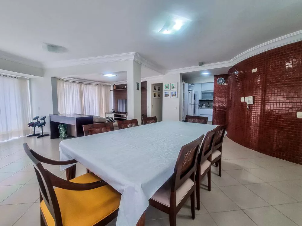 Cobertura à venda com 4 quartos, 240m² - Foto 3