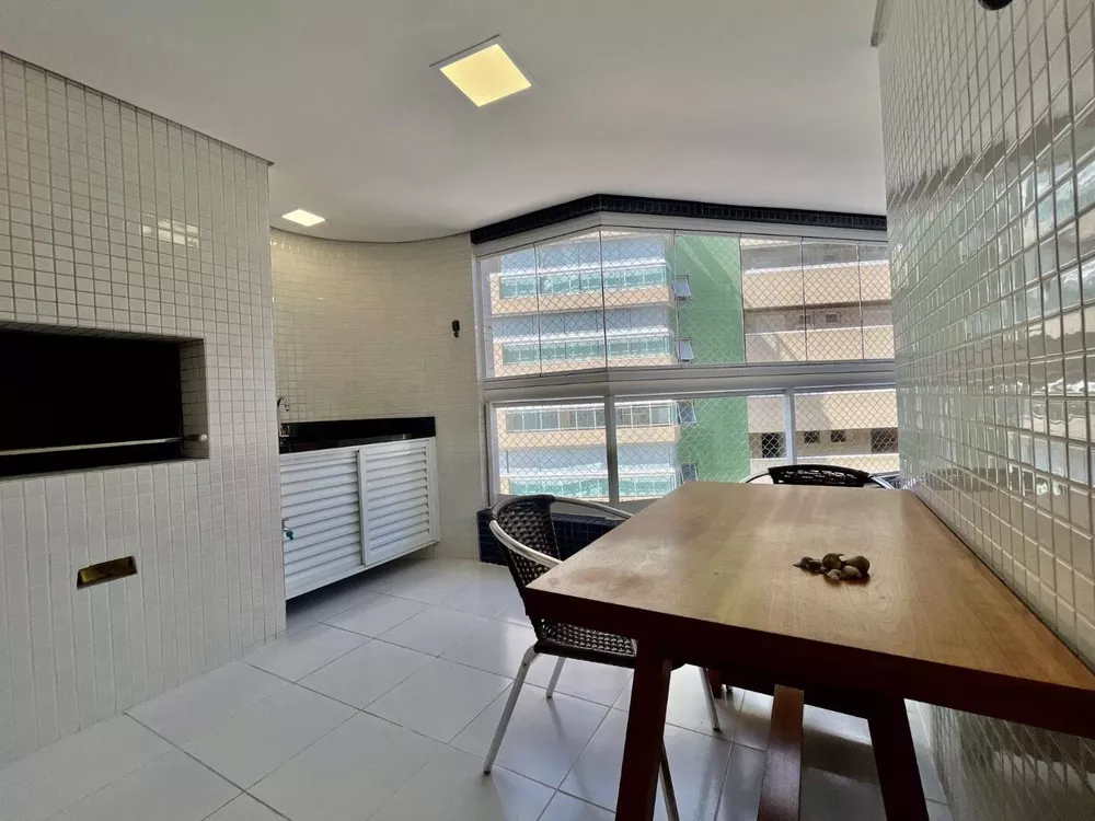 Apartamento à venda com 3 quartos, 117m² - Foto 3