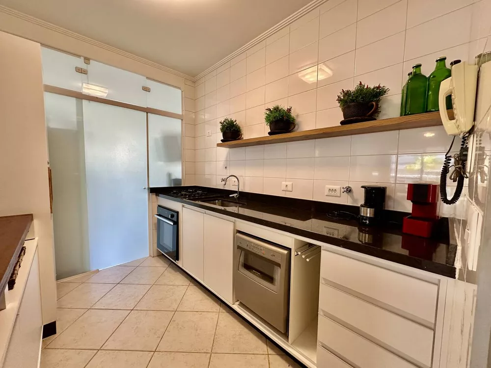 Apartamento à venda com 3 quartos, 118m² - Foto 3