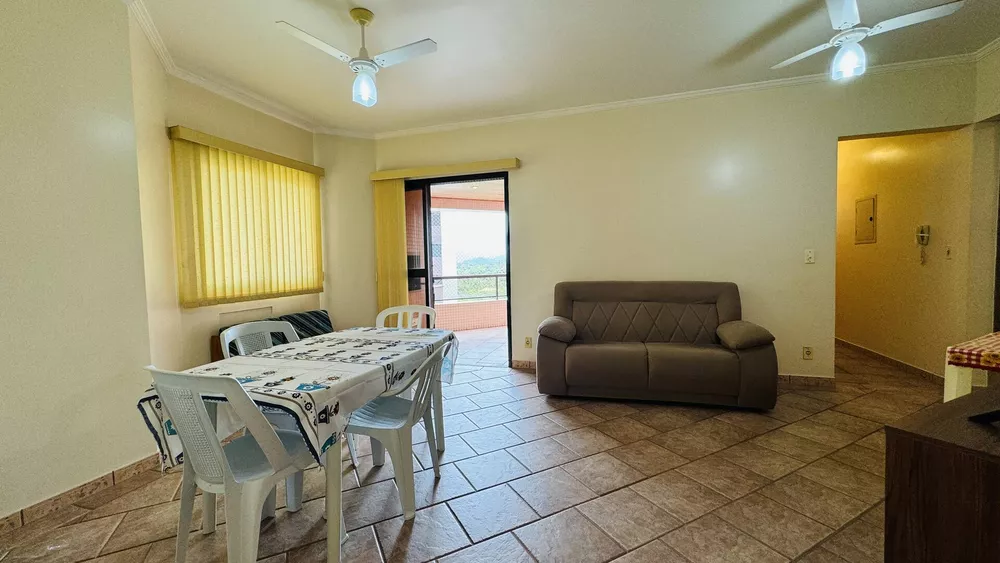 Apartamento à venda com 3 quartos, 96m² - Foto 1