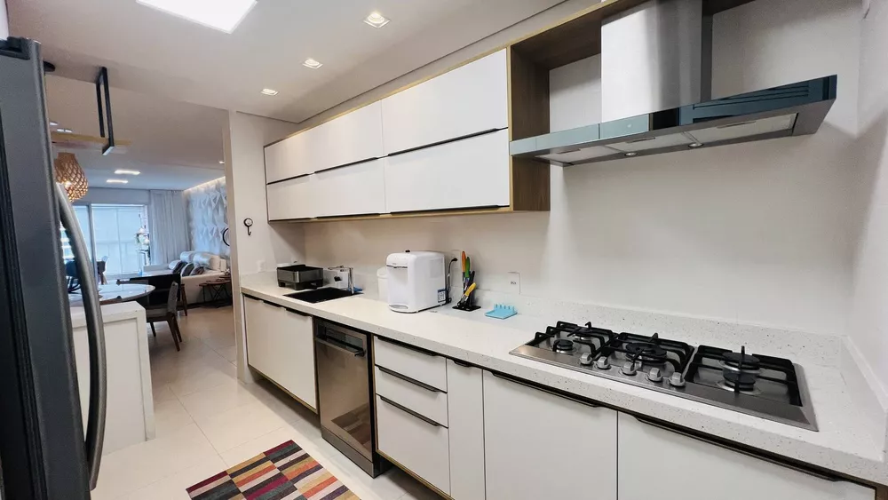 Apartamento à venda com 3 quartos, 153m² - Foto 1