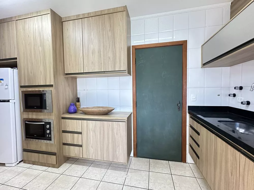 Apartamento à venda com 2 quartos, 78m² - Foto 1