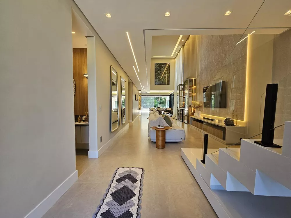 Casa à venda com 6 quartos, 455m² - Foto 10