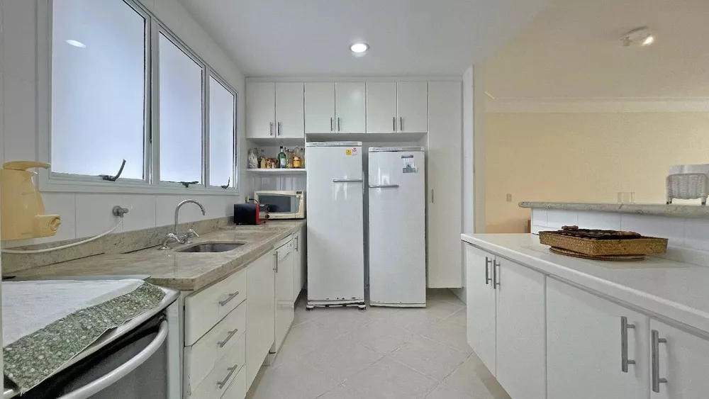 Apartamento à venda com 4 quartos, 132m² - Foto 2