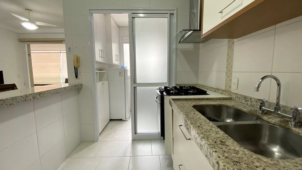 Apartamento à venda com 3 quartos, 113m² - Foto 1