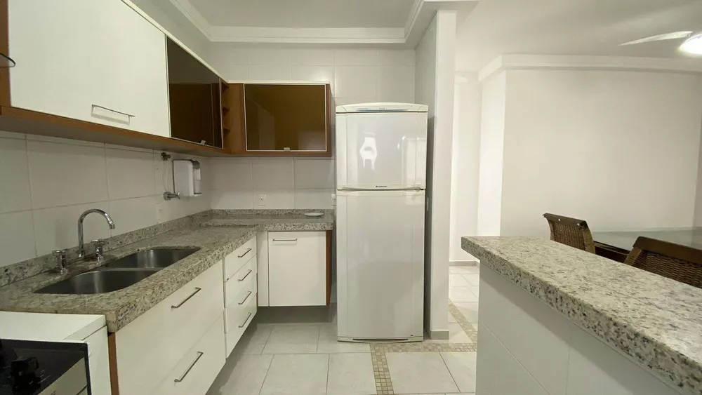 Apartamento à venda com 3 quartos, 113m² - Foto 2