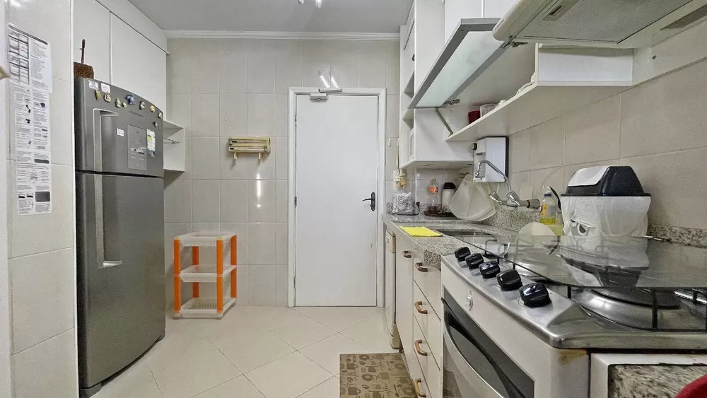 Apartamento à venda com 3 quartos, 135m² - Foto 1