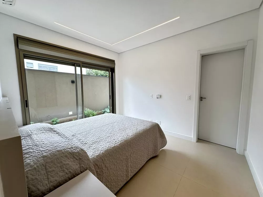 Casa à venda com 6 quartos, 429m² - Foto 6