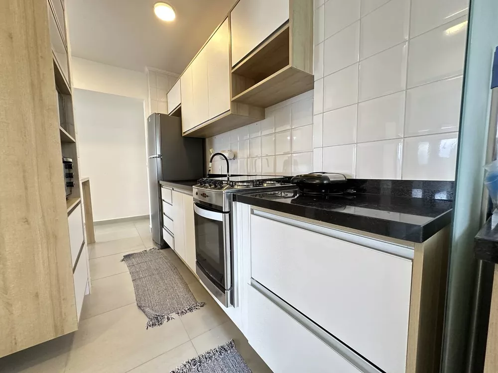 Apartamento à venda com 3 quartos, 90m² - Foto 1