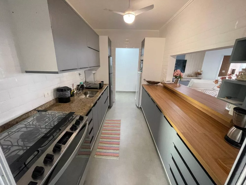 Apartamento à venda com 3 quartos, 156m² - Foto 2