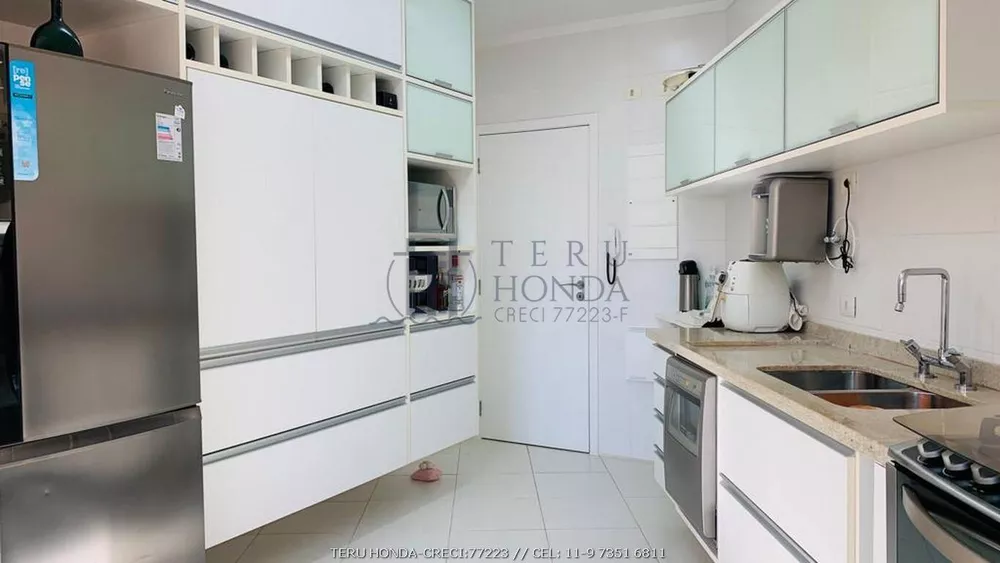 Apartamento à venda com 4 quartos, 205m² - Foto 4