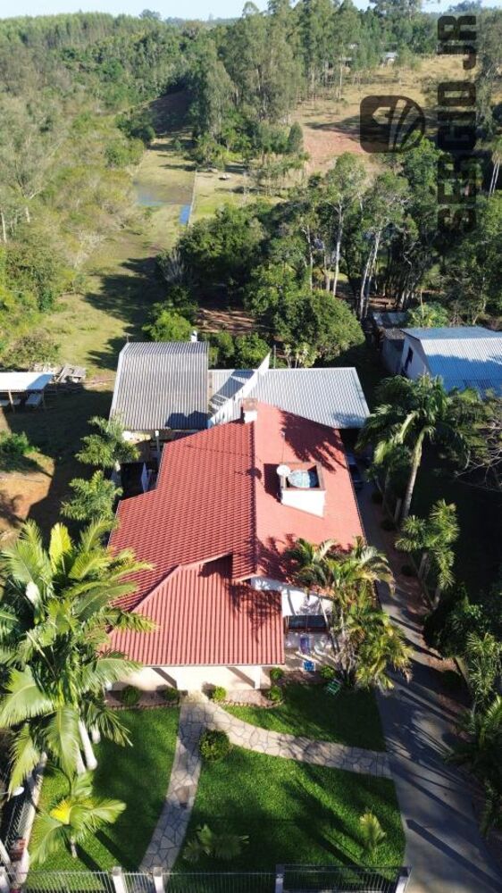 Casa à venda com 4 quartos, 900m² - Foto 4