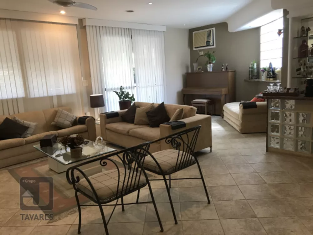 Cobertura, 3 quartos, 203 m² - Foto 4